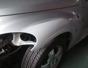 ＰＴクルーザー・サフェーサ　パトリオット・パテ　アクア・入庫