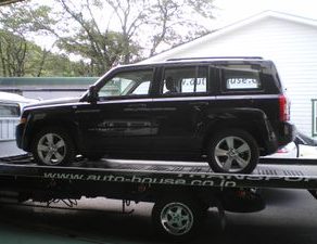 パトリオット入庫 マーチ入庫 スイフト完成 キャンピングカー完成 ヒッチ取り付け HID施工 ラングラーガラスコート施工