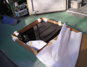 ラングラールーフ納品 トルネオスタッドレス交換 ミニカスタッドレス交換 アエリオ色合わせ スイフト色合わせ アエリオバンパーペイント ナイトロガラスコート施工予定 300C板金塗装