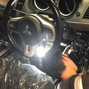 ランエボにセキュリティ＆ナビ取付！！