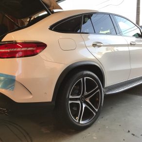 GLE43クーペにヒッチメンバー取付!!