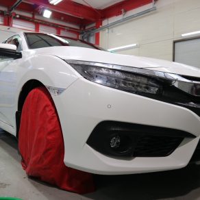 シビックセダンにボディーコーティング!!