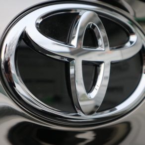 30アルファードにバイパーセキュリティ＆ドライブレコーダー取付!!