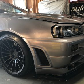 34GT-Rにセキュリティ取付開始!!