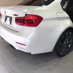 BMW M3マットホワイトにコーティング施工!!