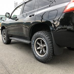 ランドクルーザープラドのリフトアップ!!