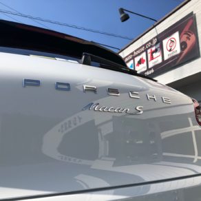 ポルシェマカン＆メルセデスCLSにコーティング施工!!