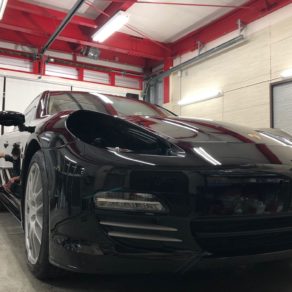 【動画付】ポルシェ パナメーラ4Sの磨き&コーティング!!