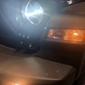 ラングラーJLにLEDヘットライトバルブ取付！！