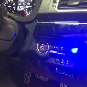 レヴォーグSTIにセキュリティ取付!!