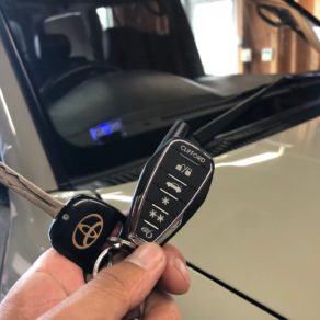 ランクル１００にクリフォードセキュリティ取付！！