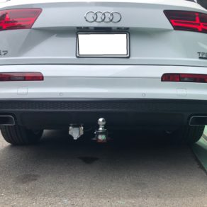 アウディQ7にヒッチメンバー取付！！