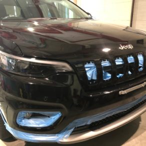 ガラスリペア＆コーティングBMW、JEEP、メルセデス！！