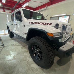 フォレスター、Bクラス、GLADIATORのコーティング施工！！