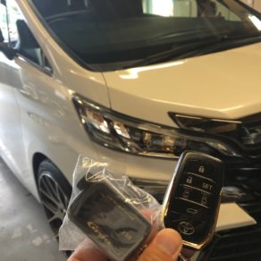 【動画付】ヴェルファイヤーにセキュリティ&監視カメラ取付!!