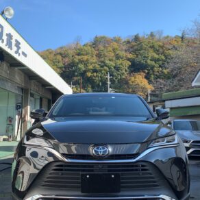 新車納期３か月かかる新型ハリアー　Ｚレザーパッケージ　外装ブラック入庫しました！