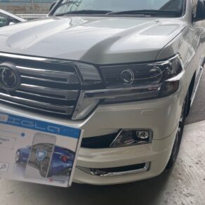 【動画付】ランクル200にセキュリティ取付！！ウインドウが自動で閉まる！！！