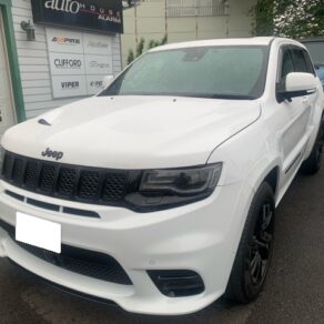 JEEP　グランドチェロキー車検お預かり！