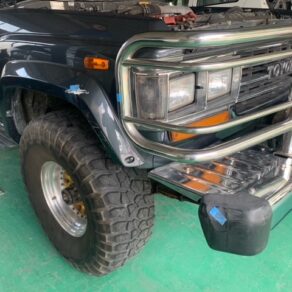 ランドクルーザー　60　板金修理