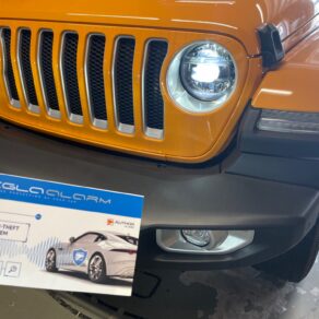 【動画付】プリウス、JEEPラングラー、ランクル200にセキュリティ施工！！