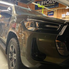 【動画付】ハイラックスにリモートエンジンスターター＆デジタルイモビライザーIGLA取付！！