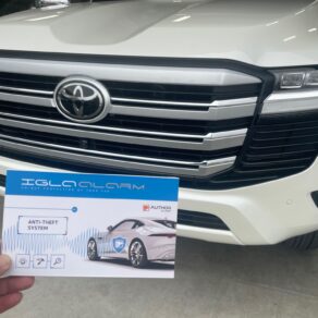 ランドクルーザー300VXにTコネクトリモートスタート完全対応セキュリティ取付！！