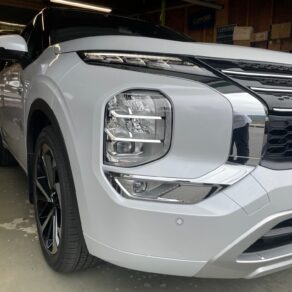 アウトランダー、シャラン、プラド×３にセキュリティ施工！！