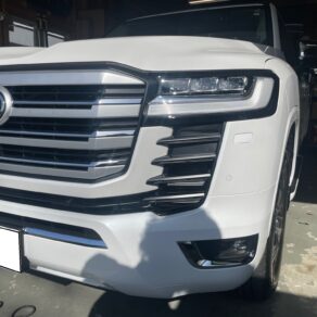 ランドクルーザー300続々入庫！！