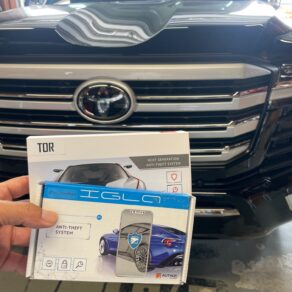 ランドクルーザー300続々入庫！セキュリティ施工！！