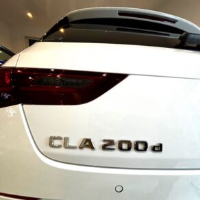 Mercedes-Benz メルセデス ベンツ CLA200d