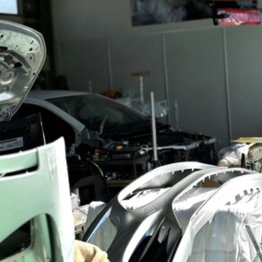 イシダボデーは板金、塗装、コーティングの流れが可能！