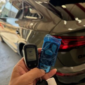 2024アウディQ5リモートエンジンスターター取付！！